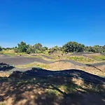 Super Au Coeur Des Vignes Péret